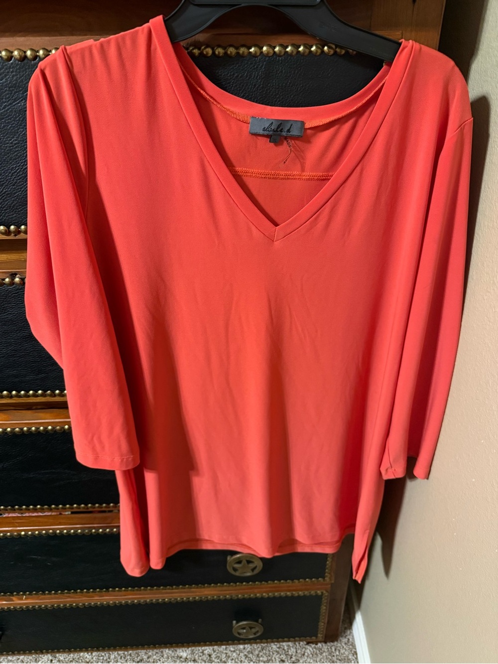 Alisha.d Coral V-Neck Tunic Top